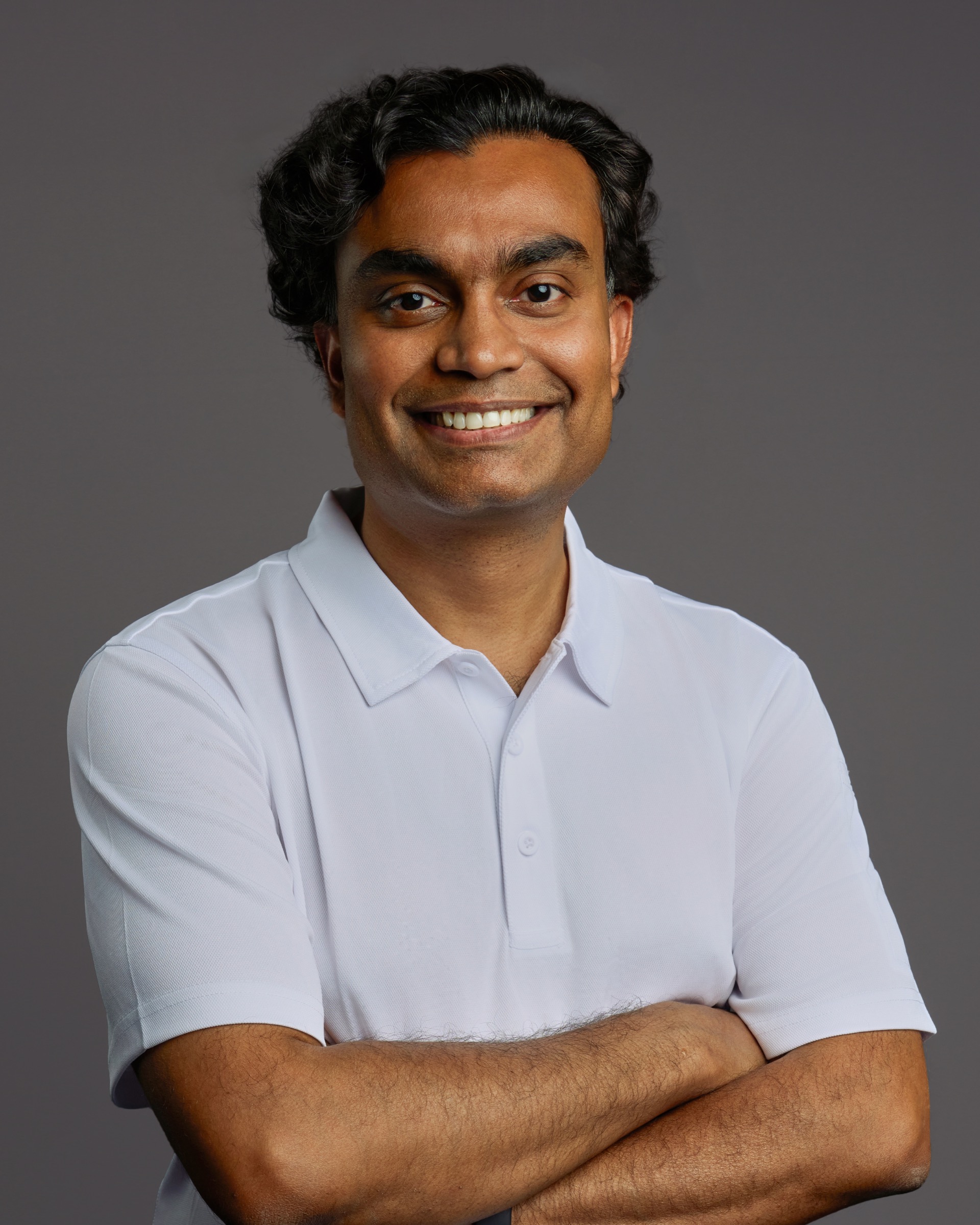 Portrait of Sasi Manipatruni